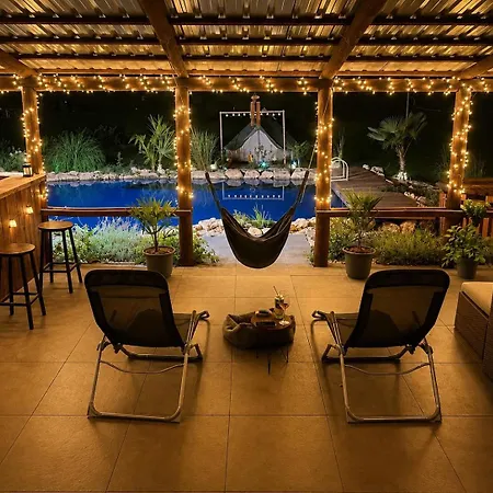 Wellness Glamping