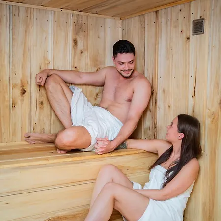 Wellness Glamping